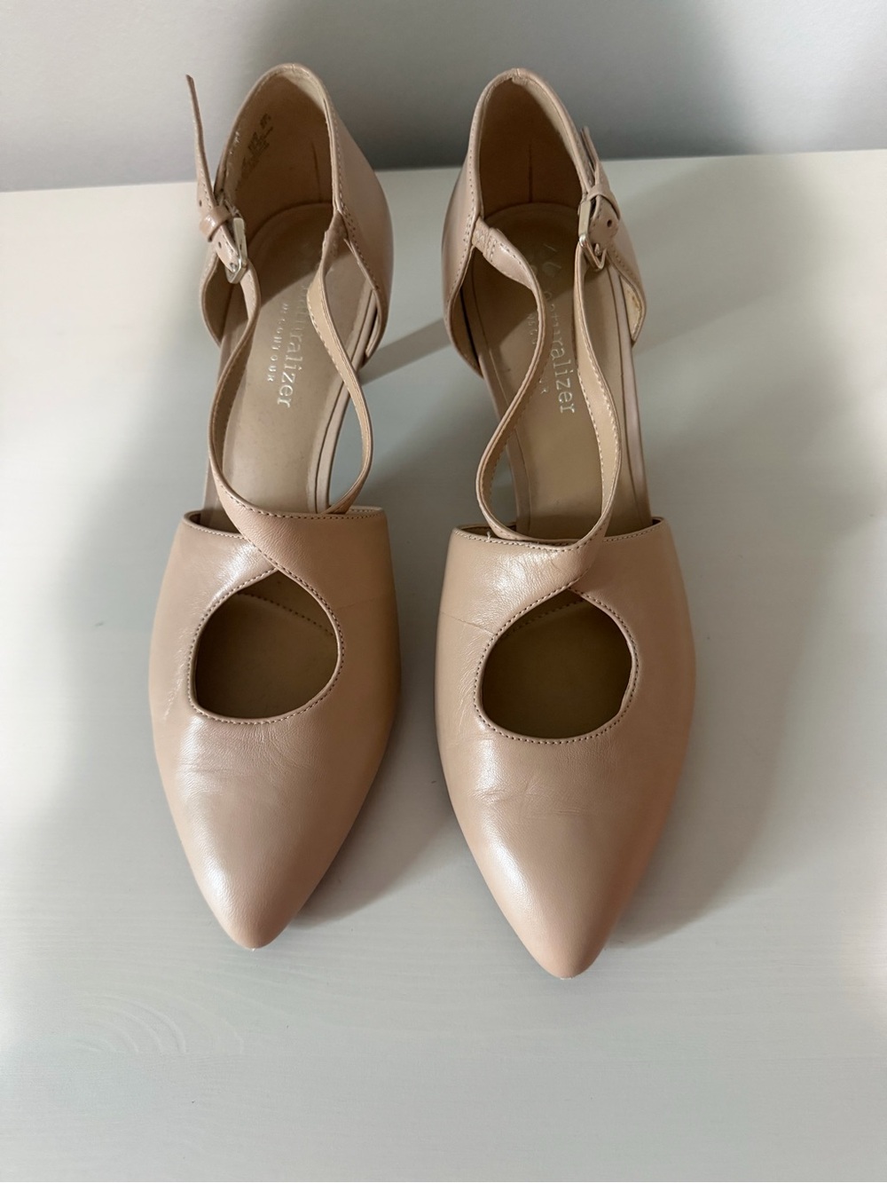 Naturalizer Okira Crisscross Pumps Nude Tan Leather Size 8.5